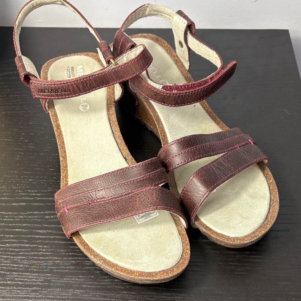 NWOT Merrell Women's Revalli Aura Post Wedge leather sandals